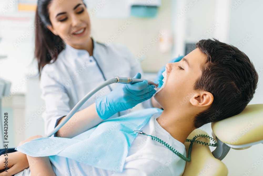 Caries removal procedure, children stomatology Caries removal procedure, children stomatology