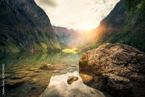 Obraz Obersee / Königssee in the Berchtesgadener Land - Bavaria (podświetlenie)