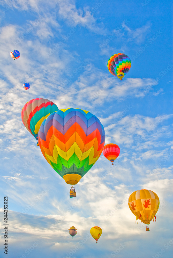 Naklejka premium Hot air balloons - 4th of July - Provo City, Utah