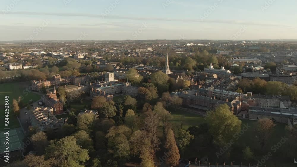 Aerial panning view of the town of Cambridge (England) Aerial panning view of the town of Cambridge (England)