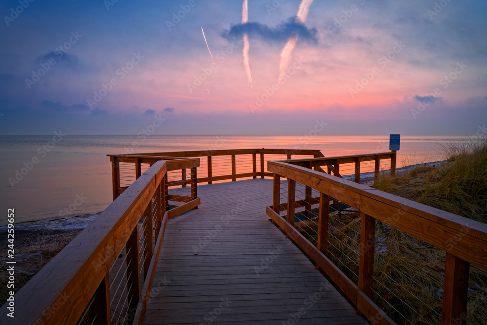Fototapeta premium pier at sunset