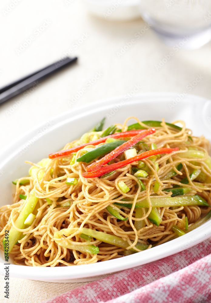 Delicious Chinese cuisine, Cantonese fried noodles Delicious Chinese cuisine, Cantonese fried noodles