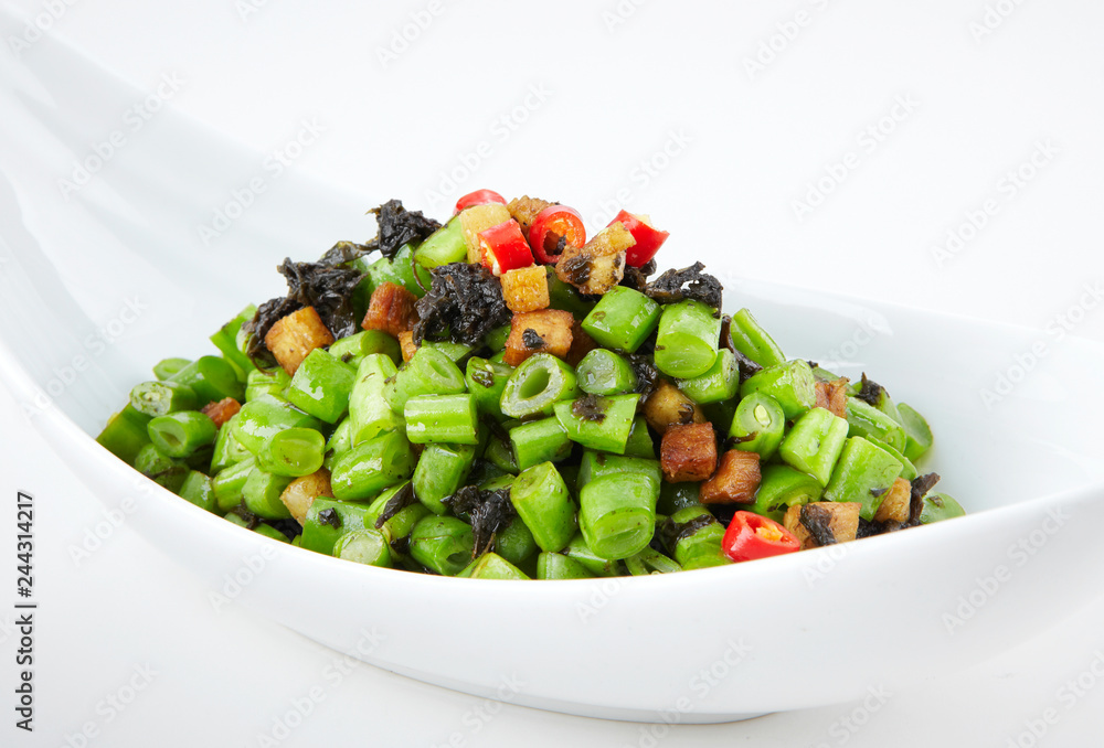 Delicious Chinese cuisine, leeks and fried beans Delicious Chinese cuisine, leeks and fried beans