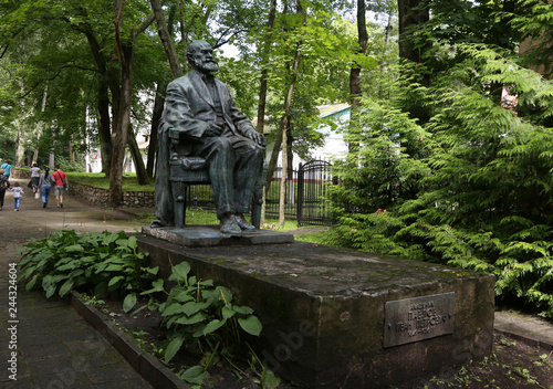 The resort town of Svetlogorsk (till 1947 - the German city of Raushen). Monument to the academician I. P. Pavlov.