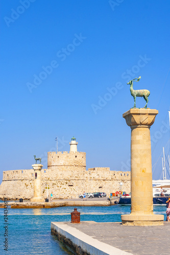 Hirschkuh statue in the place of the Colossus of Rhodes