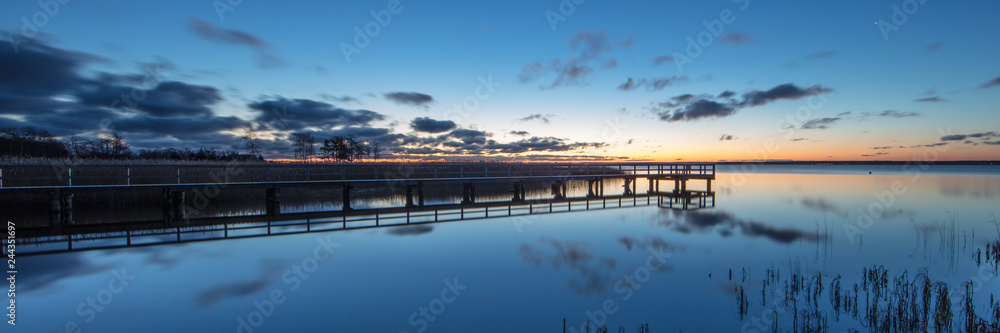 Obraz premium blaue stunde am bodden