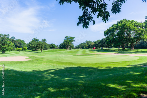 фотографія Golf Course Green Flagstick Scenic