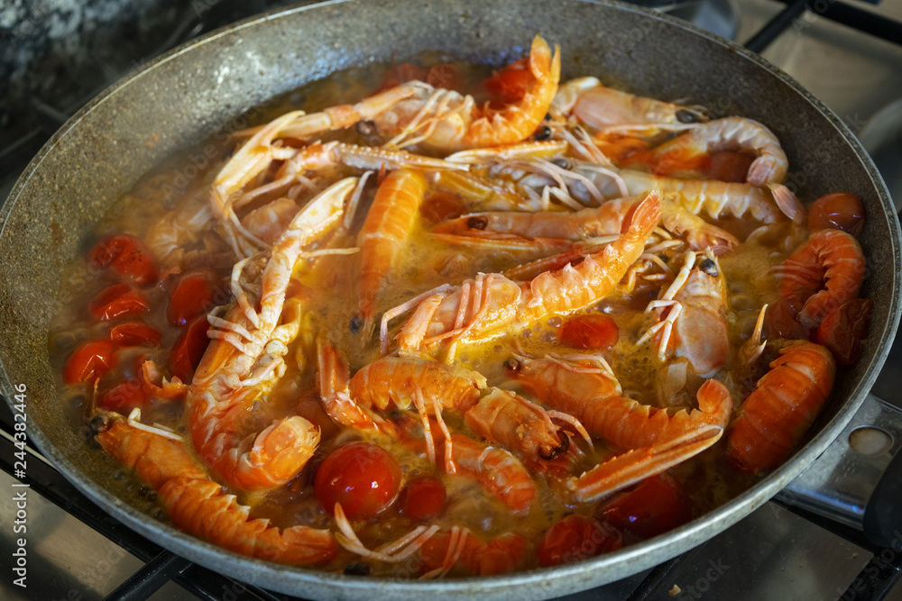 shrimp sauce in pan