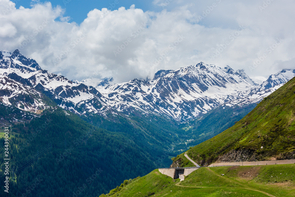 Fototapeta premium Summer Pass del San Gottardo, Switzerland.