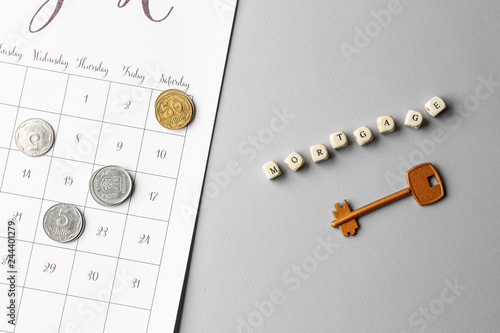Calendar, key and word MORT...