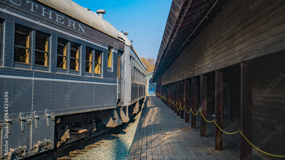 Fototapeta premium All Aboard!