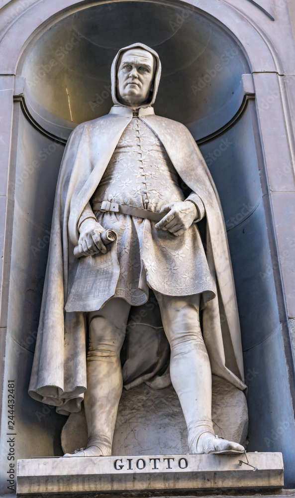 Fototapeta premium Giotto Florentine Painter Statue Uffizi Gallery Florence Italy