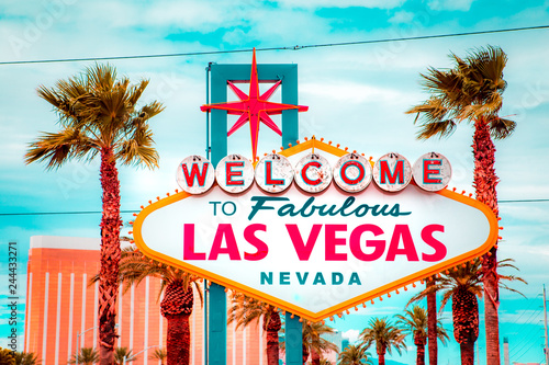 Obraz na płótnie Welcome to Fabulous Las Vegas sign, Las Vegas Strip, Nevada, USA w salonie