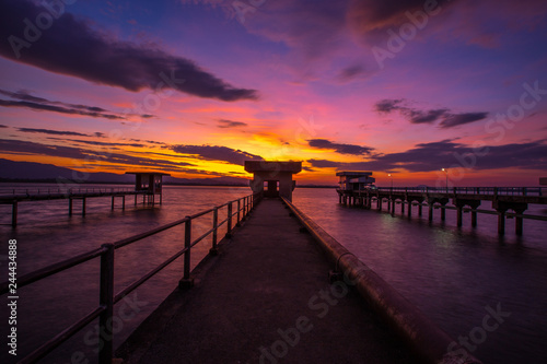 Background view Close-up of panoramic views  sea  bridge  twilight sky  is a natural beauty  the wallpaper of the morning sun.