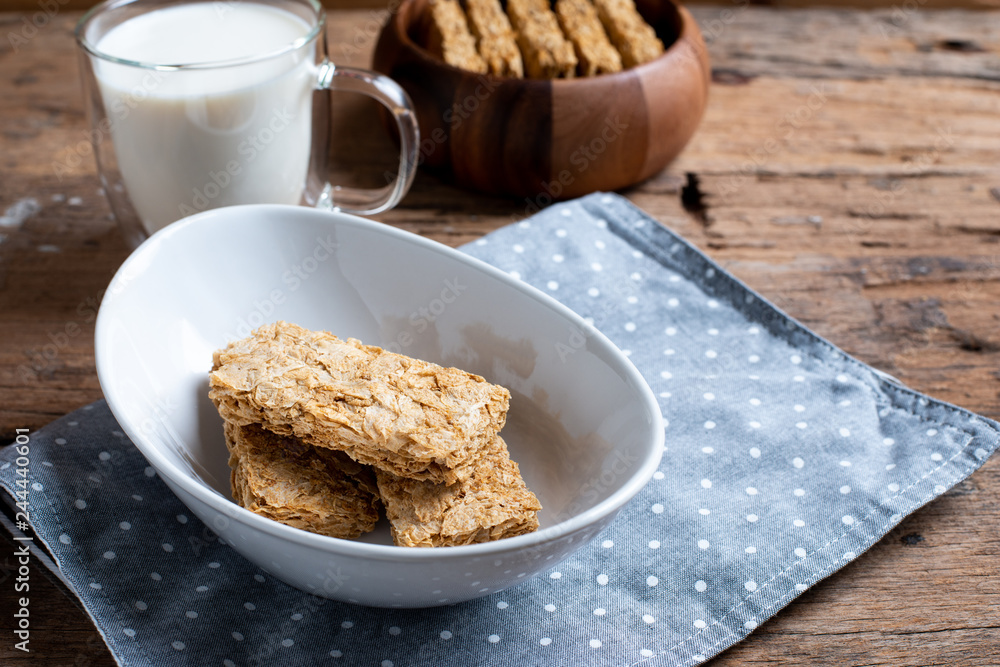Whole grain wheat biscuits breakfast cereal Whole grain wheat biscuits breakfast cereal