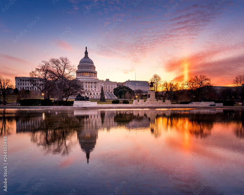 Sunbeam during sunrise at the US Capitol