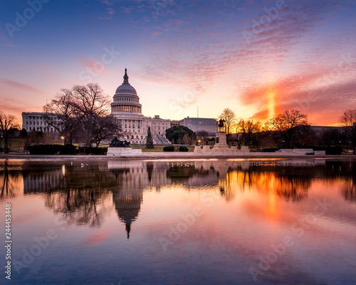 Sunbeam during sunrise at the US Capitol