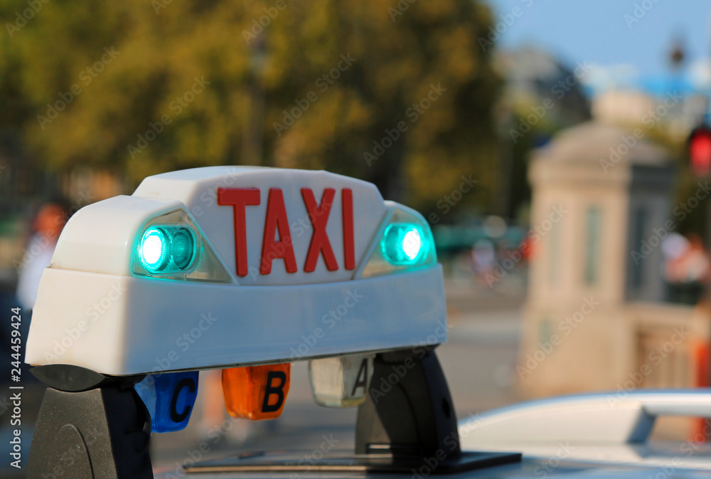 Obraz premium written by a Paris taxi in France