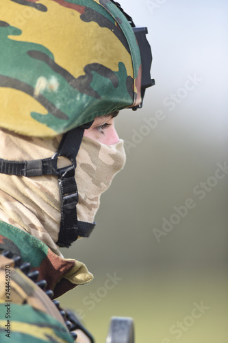 armee force defence militaire ABL arme soldat casque protection securite TACP jumelle materiel vetement photo