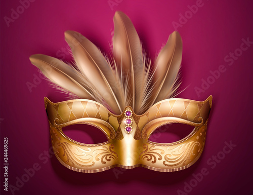 Glamorous golden mask design