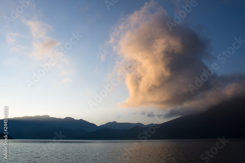 中禅寺湖の夕景