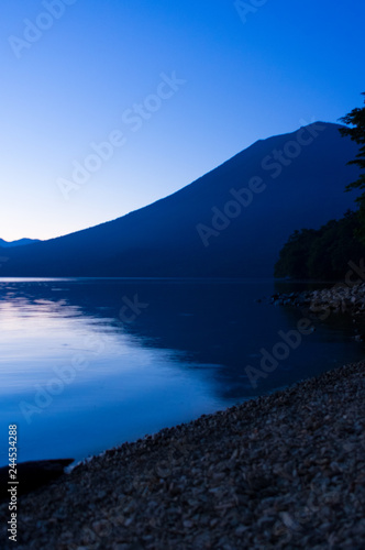 中禅寺湖の夕景