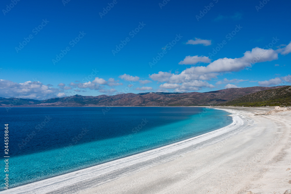 Lake Salda is in the southern province of Burdur’s Yeşilova district has been reputed as “Turkey’s Maldives” in recent years for its white beach and clear water.