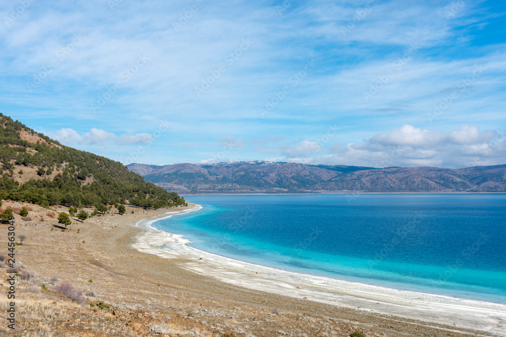 Lake Salda is in the southern province of Burdur’s Yeşilova district has been reputed as “Turkey’s Maldives” in recent years for its white beach and clear water. Lake Salda is in the southern province of Burdur’s Yeşilova district has been reputed as “Turkey’s Maldives” in recent years for its white beach and clear water.