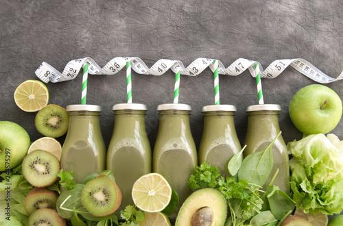 Green vegetable smoothies i...