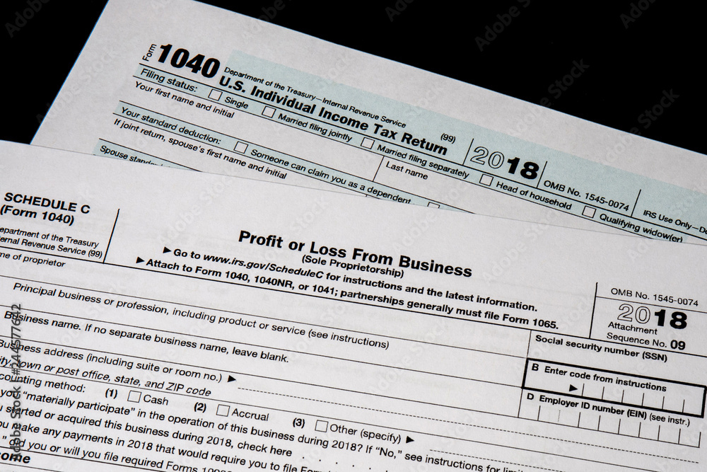 Fototapeta premium 015-tax_forms-studio-07nov18-12x08-008-350-3846