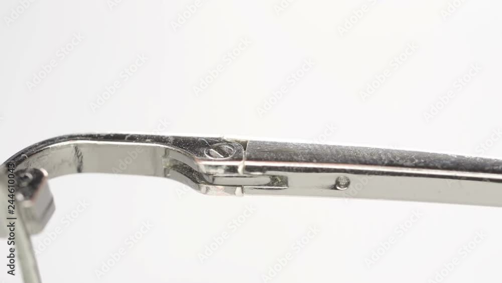 21956_A_macro_shot_of_the_silver_color_handle.mov