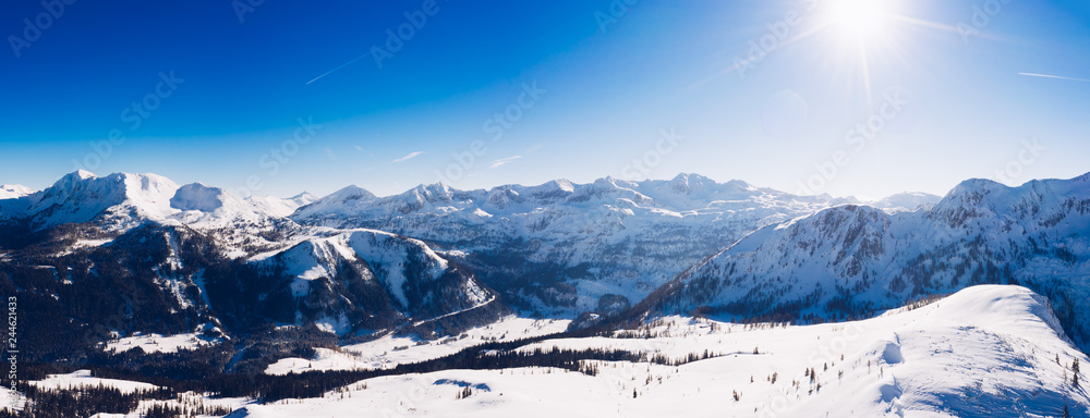 Fototapeta premium Zauchensee panorama during a beautiful sunny winter day