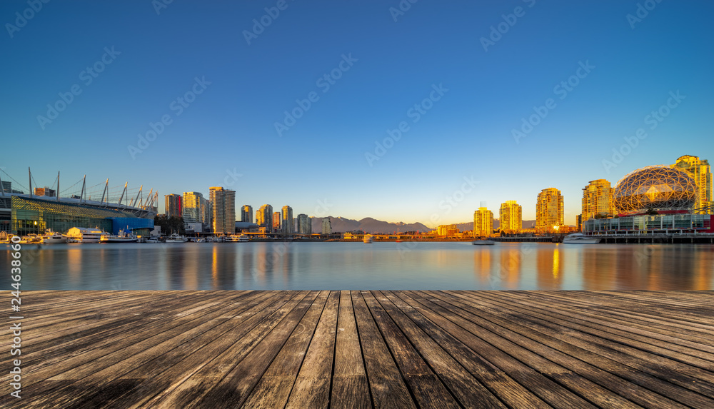 Naklejka premium dock at sunset