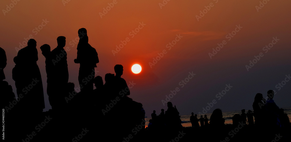 Fototapeta premium sunset with people