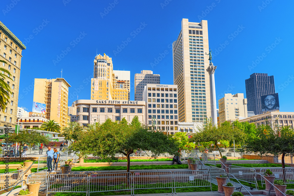Obraz premium View of the city center, Union Square - downtown of San Francisco.