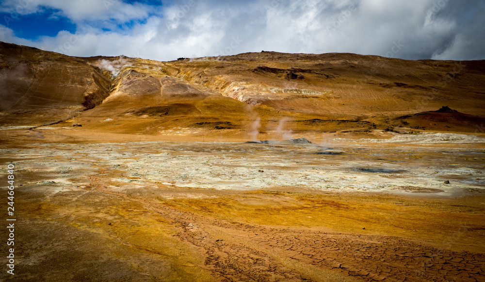 Fototapeta premium Geothermal landcape in Iceland