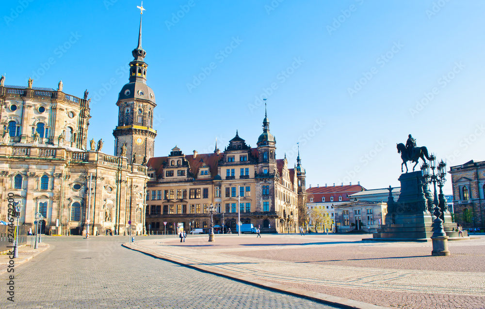 Fototapeta premium Theaterplatz square in Dresden, Germany