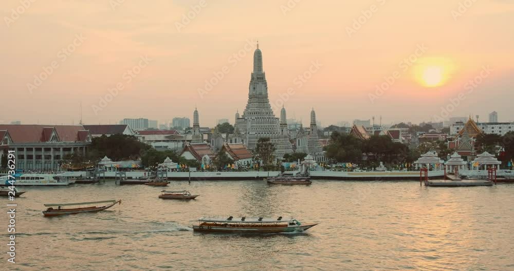 Wat Arun the famous buddhist temple of dawn of Bangkok. Thailand Wat Arun the famous buddhist temple of dawn of Bangkok. Thailand