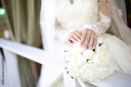 Bild auf Leinwand bridal hands on a wedding bouquet