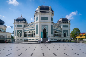 Ingelijste posters Indonesië Grote moskee Al Mashun in Medan  © Marius Karp