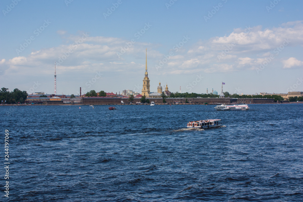 Peter and Paul Fortress, Нева, Санкт-Петербург, речной трамвайчик
