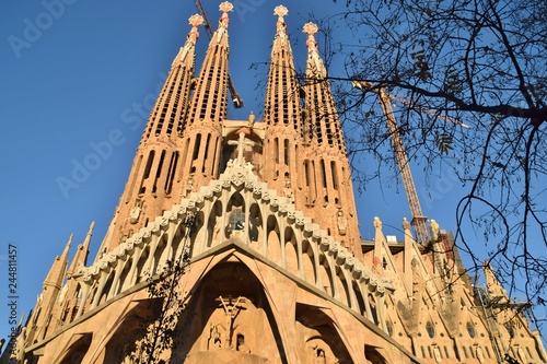 facciata della Sagrada Famiglia di Barcellona