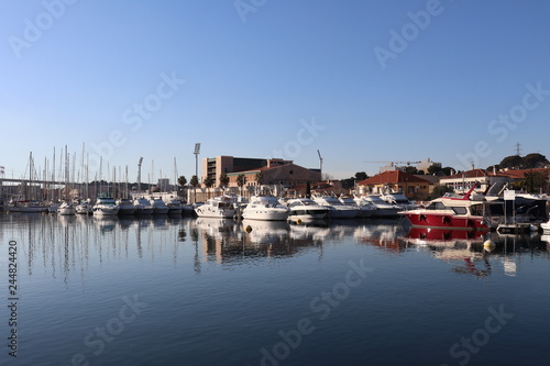 VILLE DE MARTIGUES - VENISE PROVENCALE - BOUCHES DU RHONE - PROVENCE - FRANCE