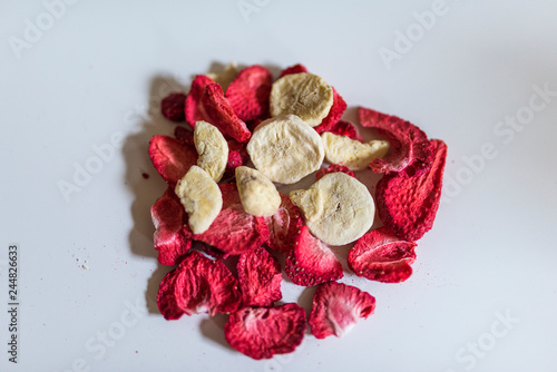 sliced freeze dried strawberries and bananas