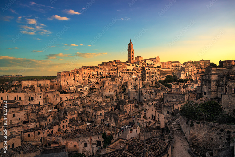 Matera ancient town i Sassi, Unesco site landmark. Basilicata, Italy. - obrazy, fototapety, plakaty 