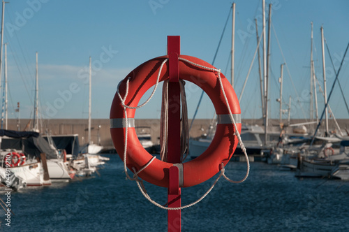 Rettungsring am Hafen