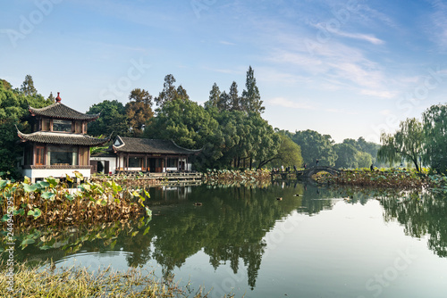 Fototapeta Naklejka Na Ścianę i Meble -  Beautiful landscape and landscape in West Lake, Hangzhou