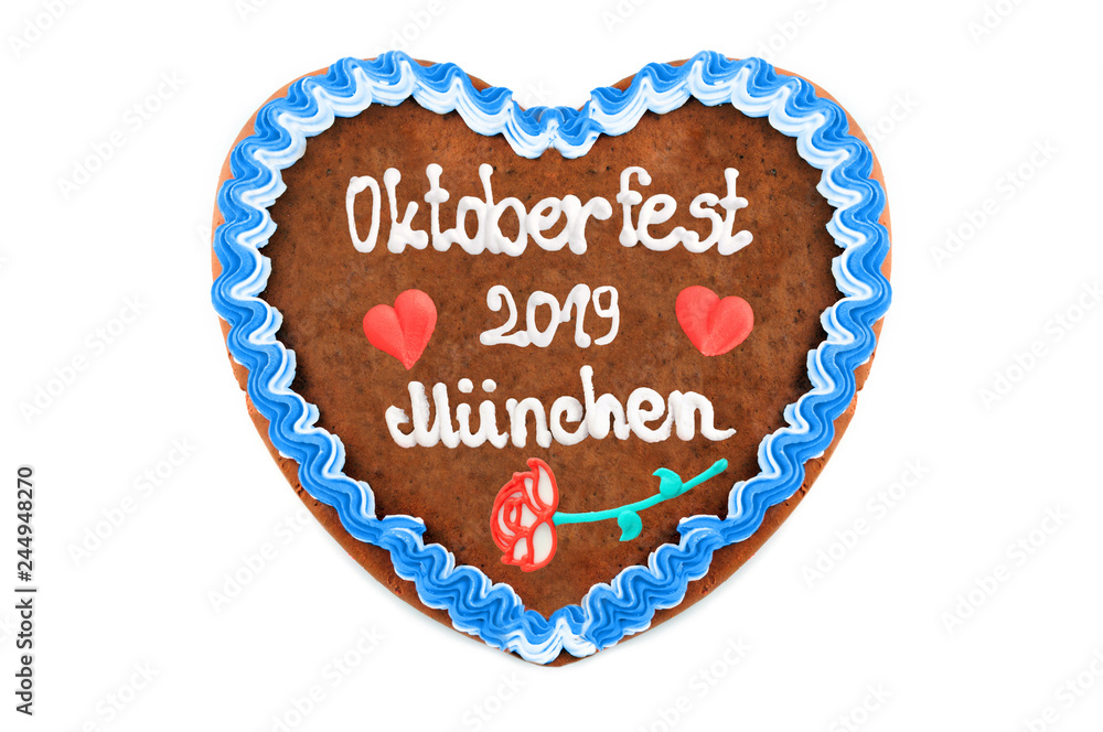 Obraz premium Oktoberfest 2019 Gingerbread heart with white isolated background