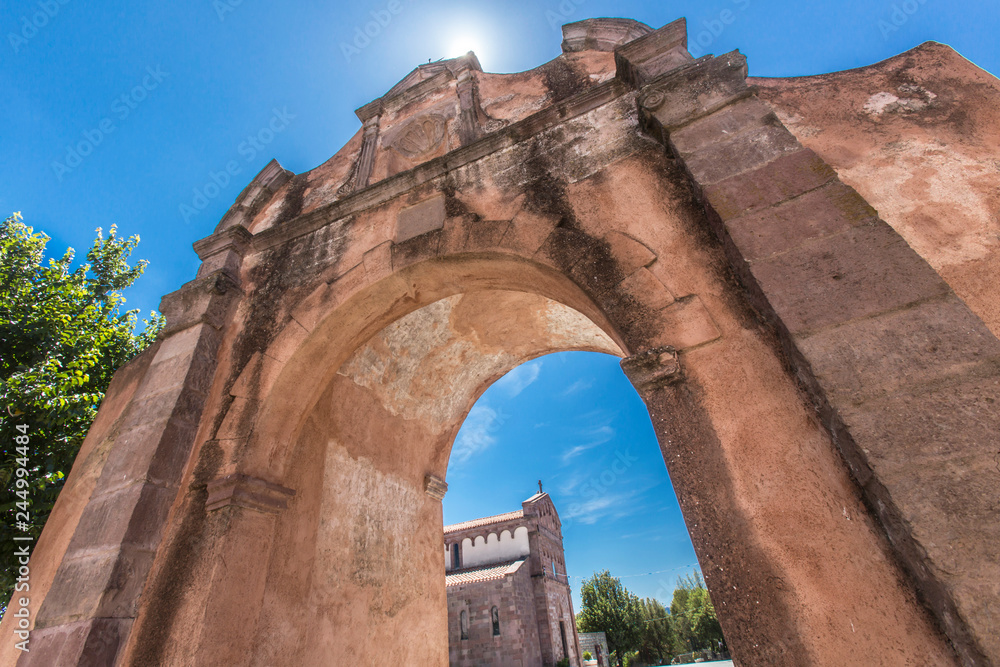 Arco fronte Chiesa di San Giovanni Battista - Orotelli (Nuoro) - Sardegna - Italia