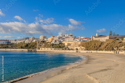 Vista da Cidade de Sines e da Praia Vasco da Gama, Alentejo, Portugal © moedas1